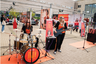 Izstādes atklāšanas tehniskais nodrošinājums Stacijas laukumā, Rīgā